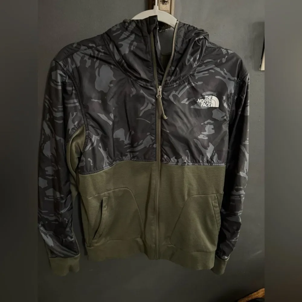 The Northface Full Zip Down Hooded Jacket Men's Size Small Green Black Multi